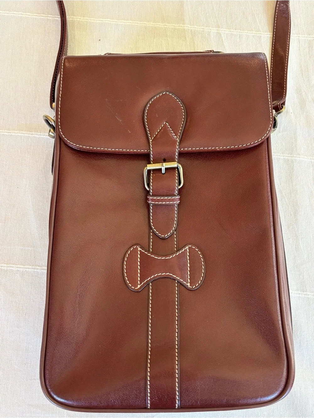 RedEnvelope Genuine Leather Wine Carrier Bottle Tote bag